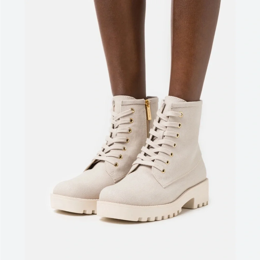 NWOT Michael Kors Tan Canvas Zipper/Lace Ankle Boots Combat Faux Suede Inside - Picture 2 of 14